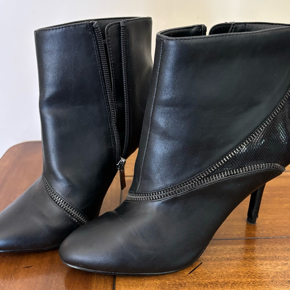 Elegant Black Ankle Boots